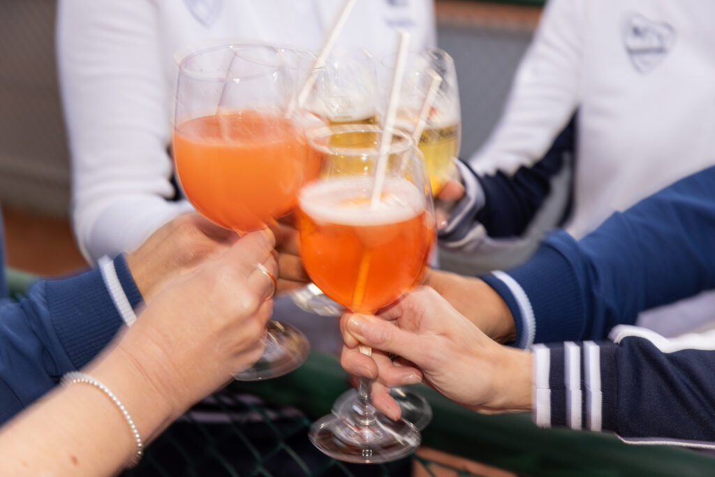 Mitglieder der Mannschaften Damen 30/40/50 im Sommer 2025