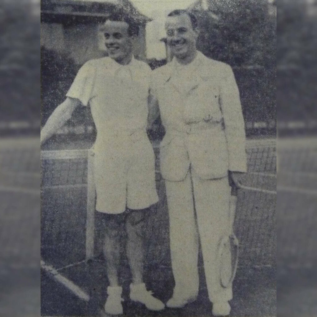 Kurt Gies li., Bruder Heinz re. im Jahr 1922